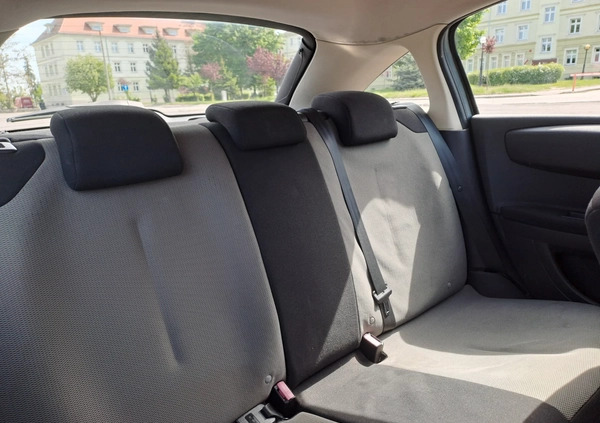 Citroen C4 cena 8500 przebieg: 181000, rok produkcji 2005 z Luboń małe 172